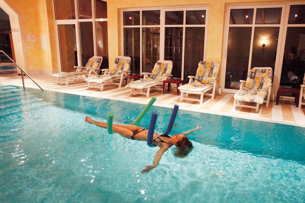 Hotel Quellenhof Бад-Бирнбах Экстерьер фото